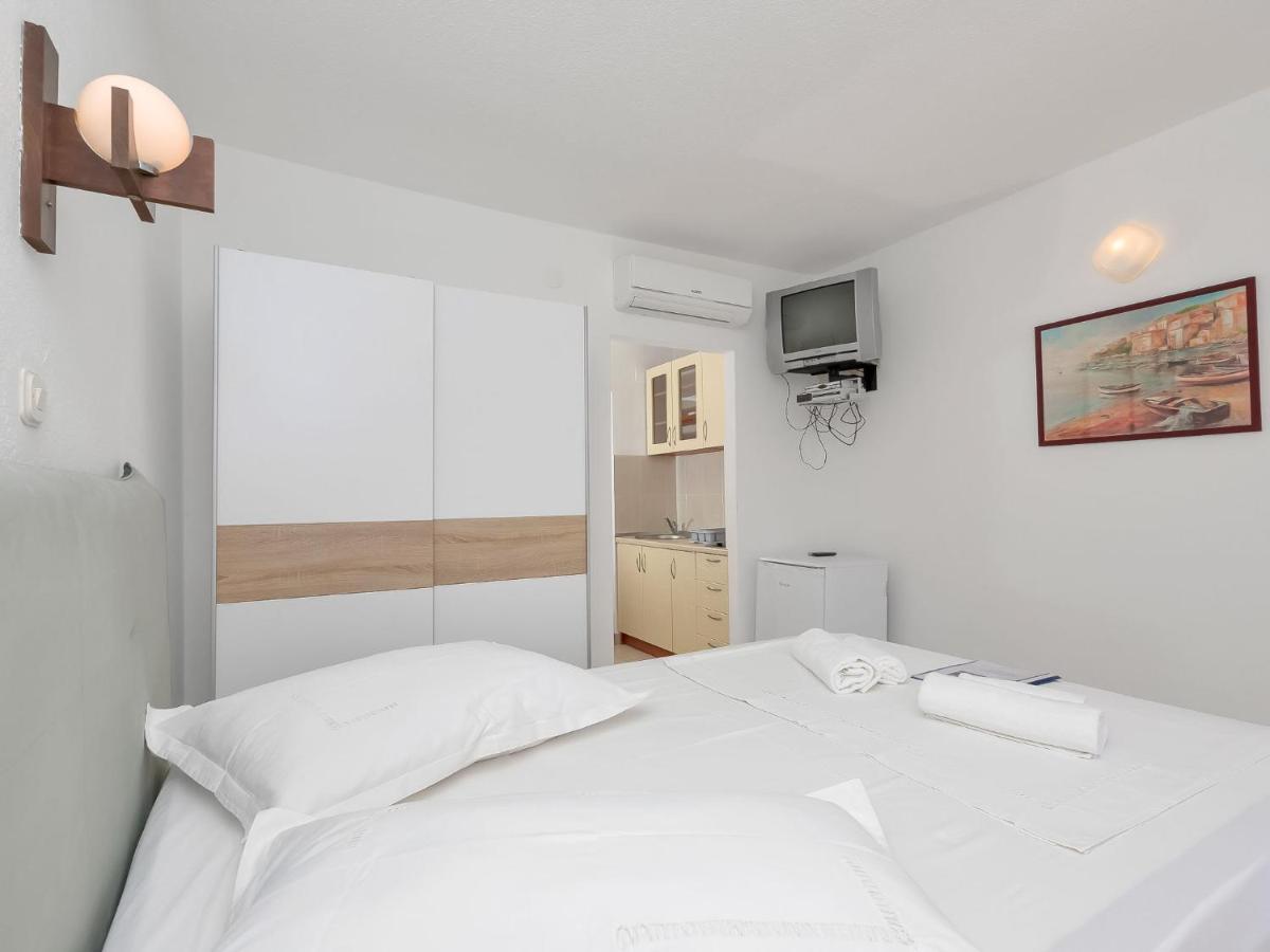 Apartment Rubin-10 By Interhome Selca kod Bogomolja Екстер'єр фото